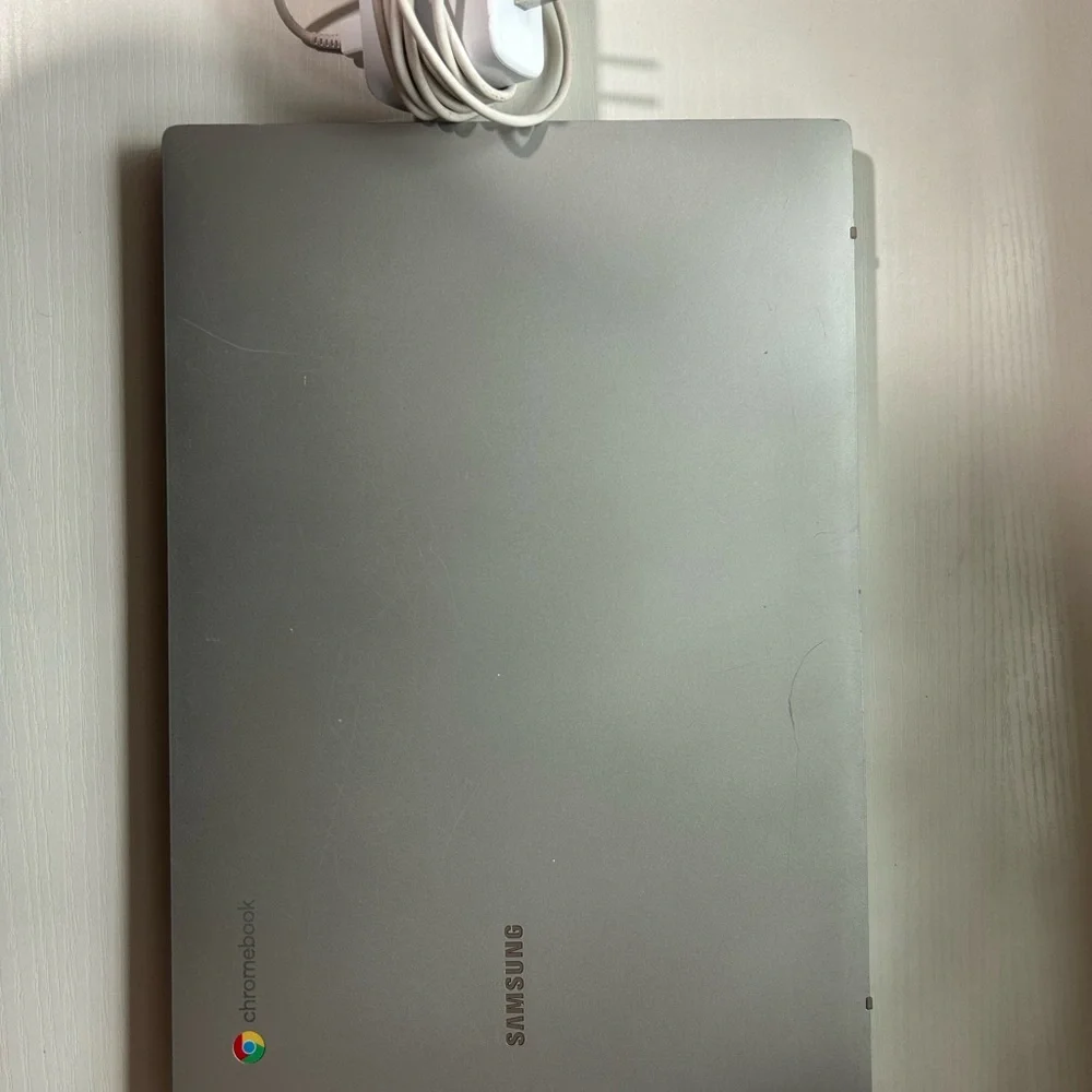 Samsung Galaxy Chromebook Go